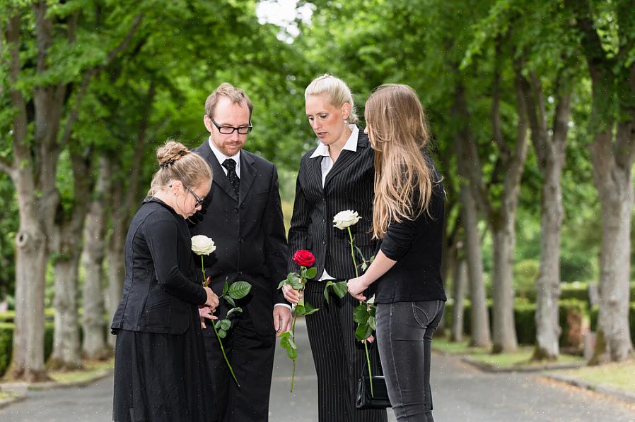 Många begravningsdirektörer tillåter viss flexibilitet för att skräddarsy begravningar efter familjens behov