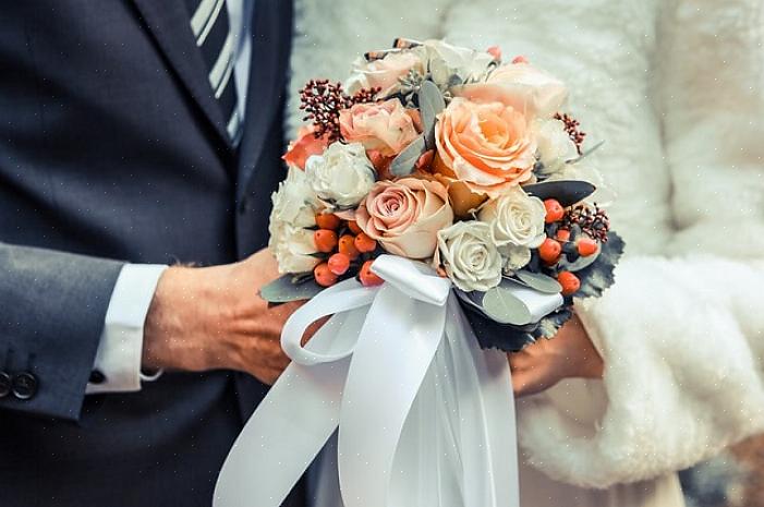 Ett brud- eller bröllopsregister är en lista över bröllopsgåvor som ett förlovat par har valt i förväg
