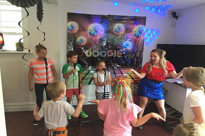 Med dessa karaoke-festidéer kan ditt födelsedagsbarn