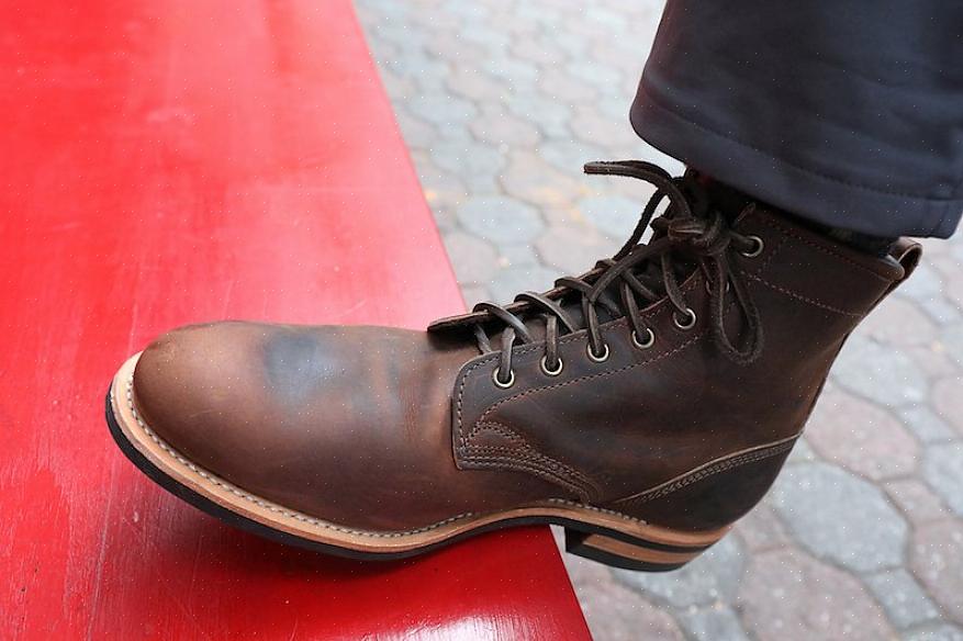 En skomakare kan passa dina skor och stövlar