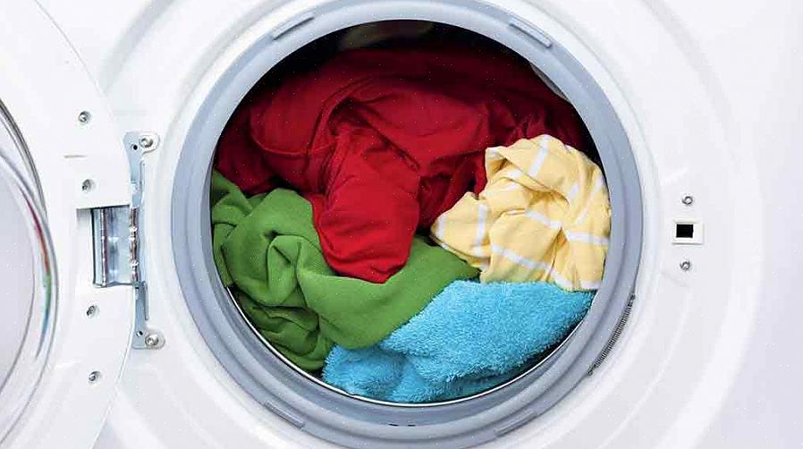 Hur man laddar en standard tvättmaskin för topplast