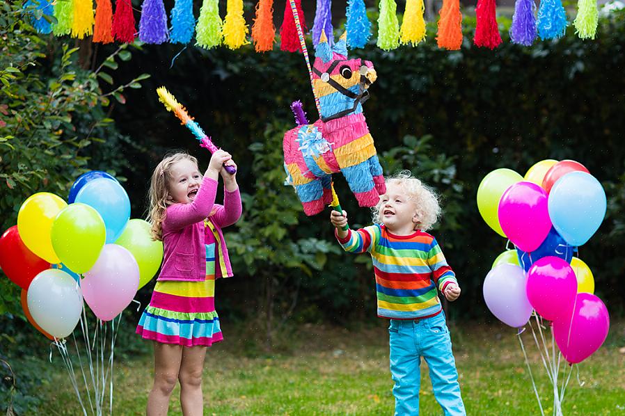 För att spela en omgång ringkast som passar ditt partytema