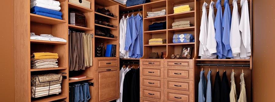 Gör det till en vana att hålla din garderob organiserad så att du inte glider ur en rutin