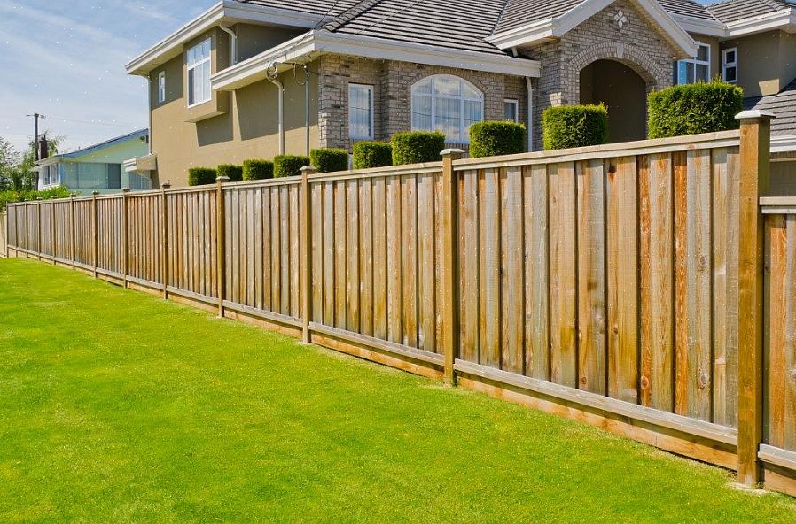 Kan din granne bygga ett staket på fastighetsgränsen