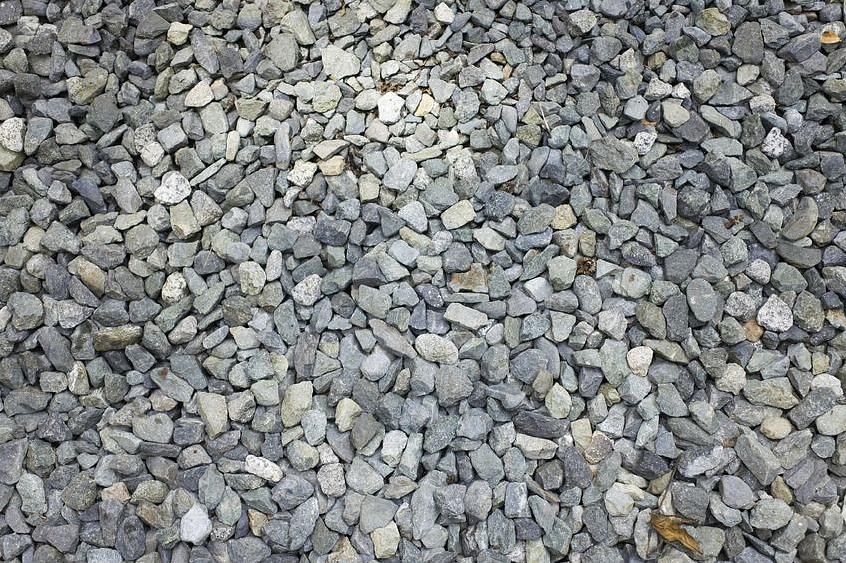 Värderas båda typerna av damm av sten som beläggningsmaterial för stigar