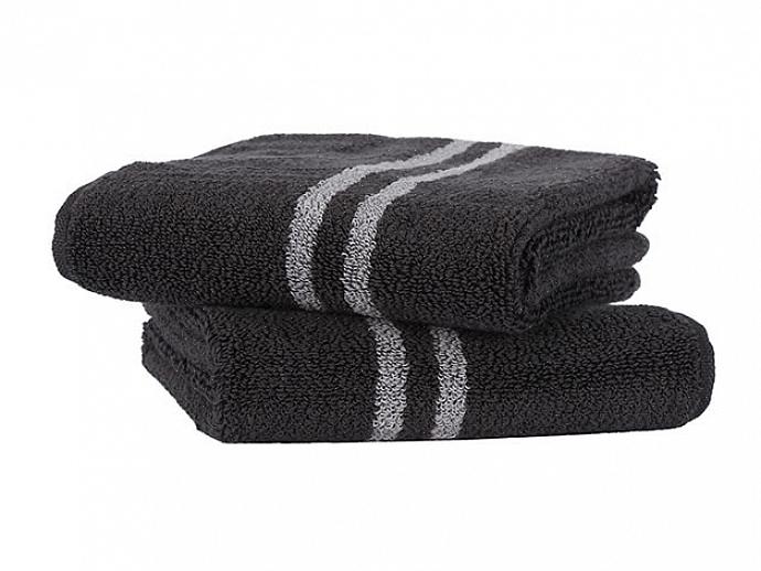 Tvätta igen handdukarna på varmvatten men tillsätt inget rengöringsmedel