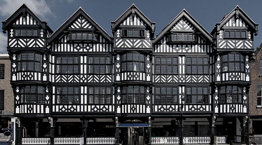 Sammanfattningsvis är Tudor Revival-arkitekturen en förlängning av de Tudor-hem som hittades i England