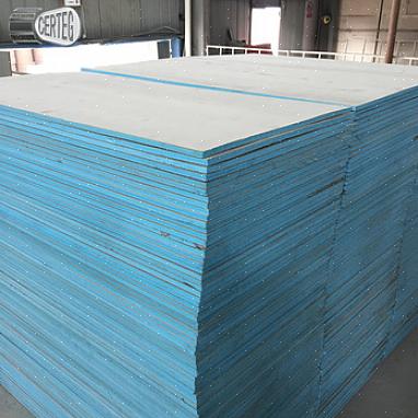 Två lager plywood kan ge så mycket som 5 centimeter höjd till garagegolvet