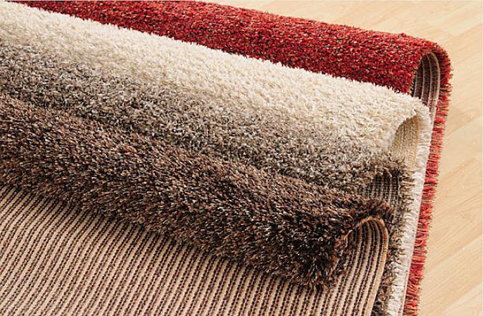 Syntetiska (konstgjorda) fibrer utgör den största delen av marknaden för matta från vägg till vägg