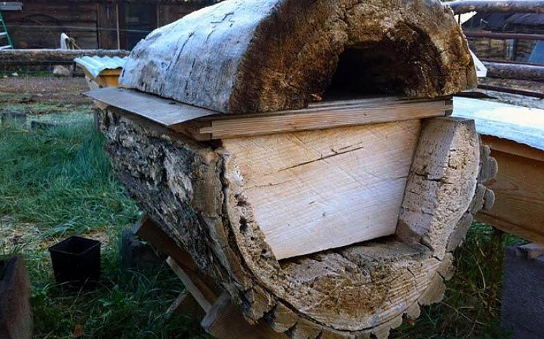 Fyrkantiga bikupor som har toppstänger snarare än ramar för att hålla kammen